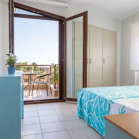 Kristin 2 - 2min Walk To Great Sandy, Shallow Villa *